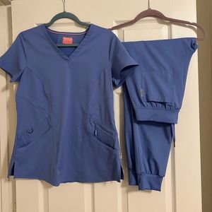 ⭐️ Ava Therese Synergy Stretch Scrub Set New ⭐️